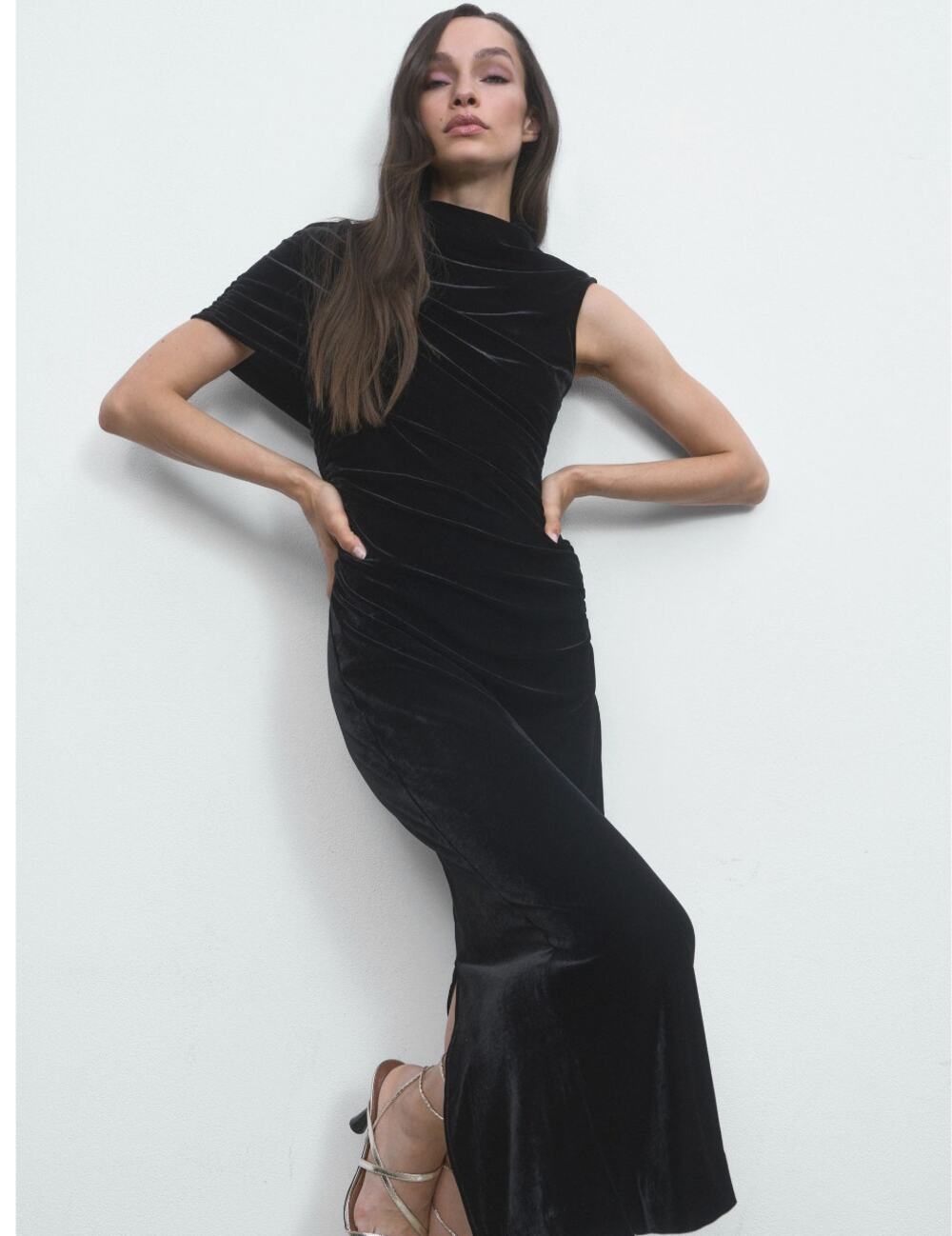 Reiss Black Nara Velvet Draped-Neck Ruched Midi Dress NWT Size 2